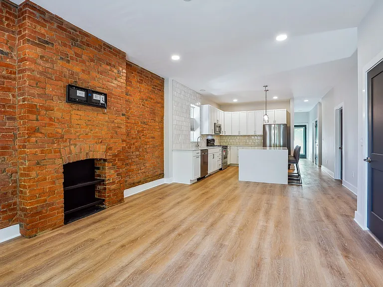 1386 1/2 Neil Ave #1/2 — Photo 8