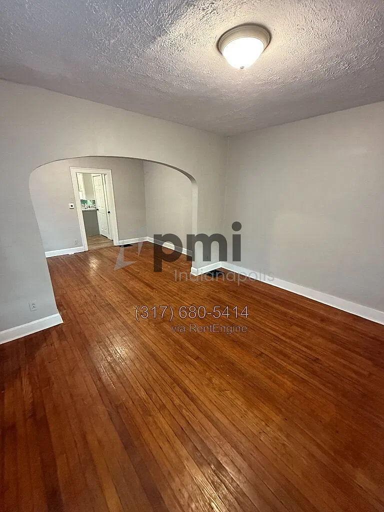 1 bed, 1.0 bath, 816 sqft, $953 — Photo 1