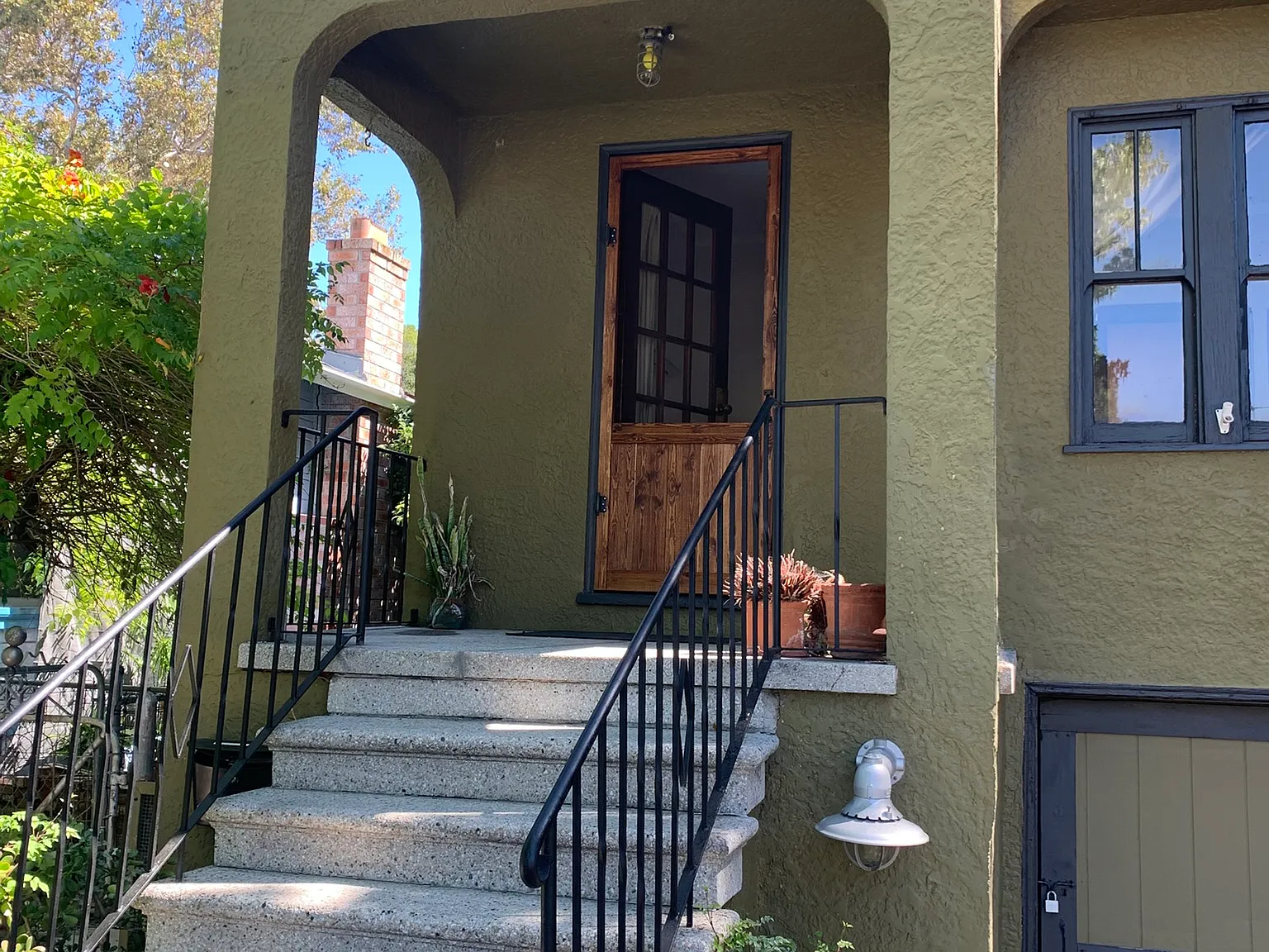 1 bed, 769 sqft, $2,585 — Photo 1
