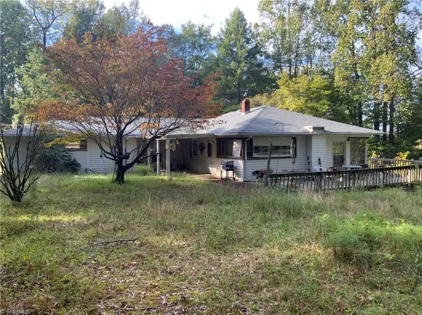 2599 Old Thomasville Rd, Winston Salem, NC 27107