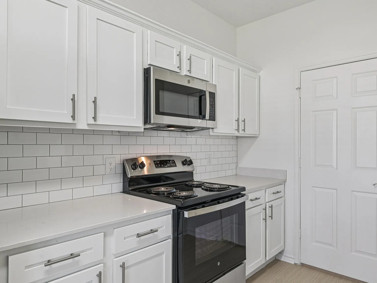 Nandina Way Townhomes — Photo 2