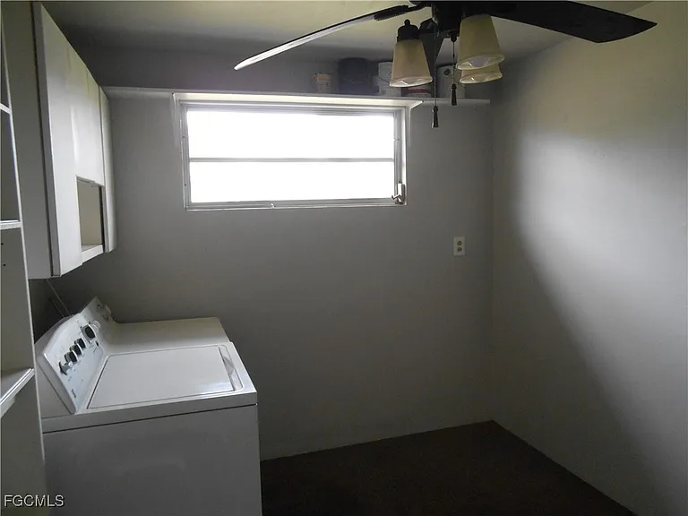 241 Thistle Ct — Photo 8
