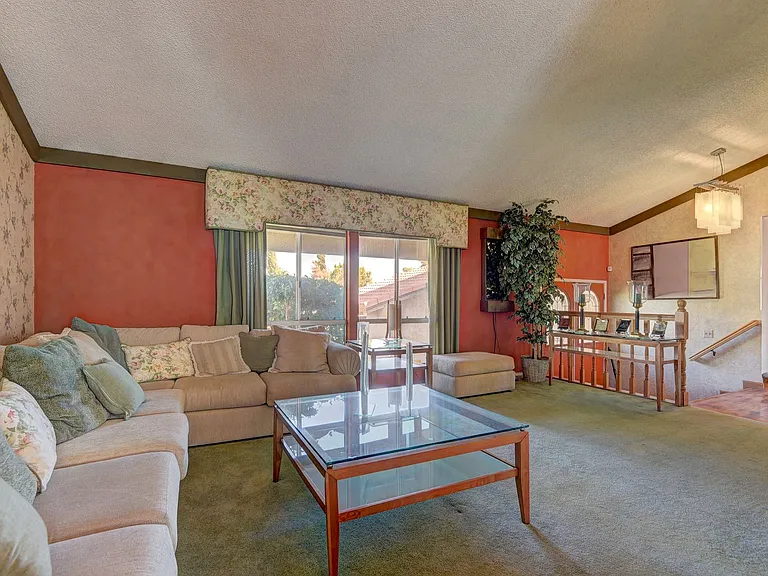 3751 El Camino Rd — Photo 7