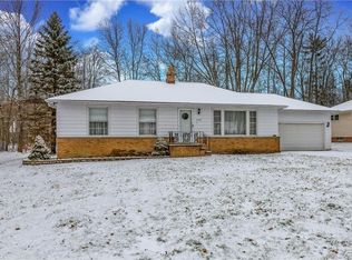 6760 Seneca Rd, Mayfield Village, OH 44143