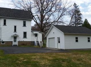 3904 Old Ridge St, Williamson, NY 14589