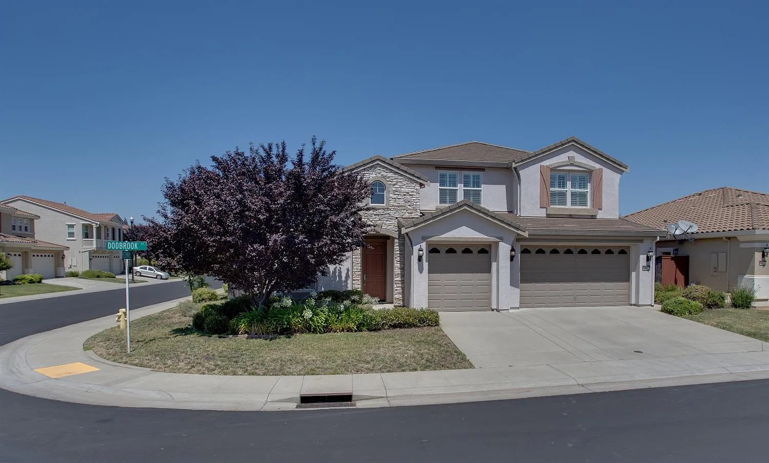 101 Dodbrook Ct photo 1