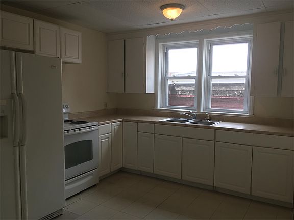 2nd image of 61 E Franklin St APT 3