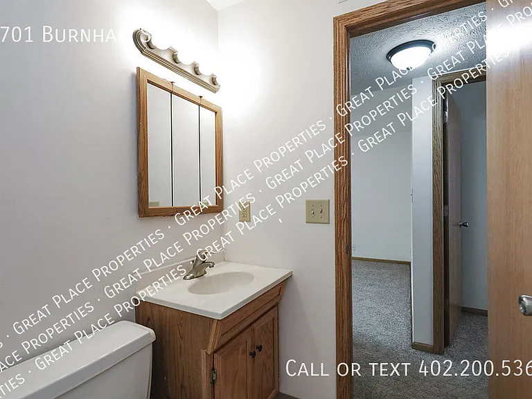 1701 Burnham St #4 — Photo 7