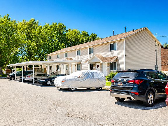 2nd image of 646 N Main St APT 5