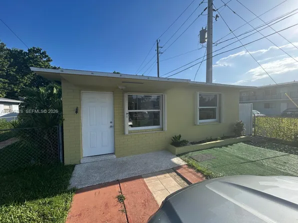 7358 SW 23rd St #1, Miami, FL 33155