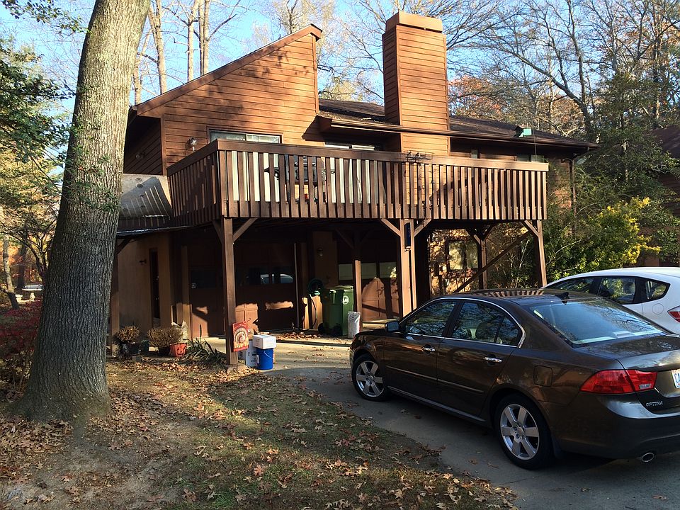 2nd image of 23 Oak Ct