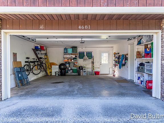 3rd image of 4681 S Sheridan Dr
