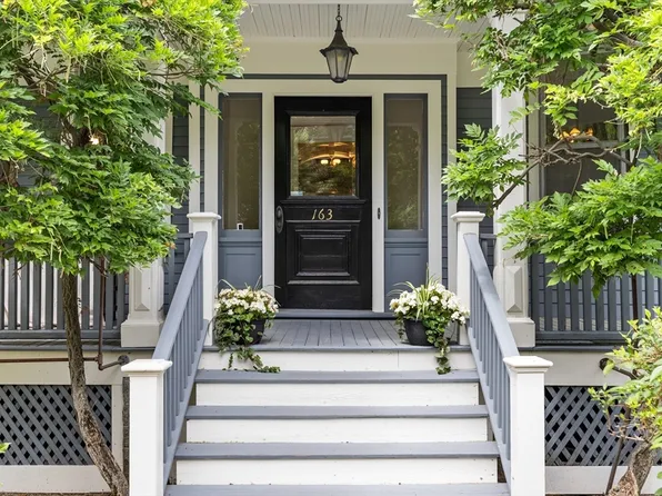 163 Lincoln St, Newton, MA 02461