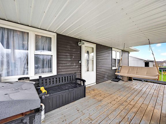 3rd image of 11267 E Main St