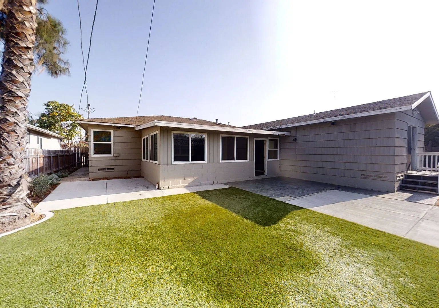 6BD/3BA, Renovated Backyard! — Photo 1