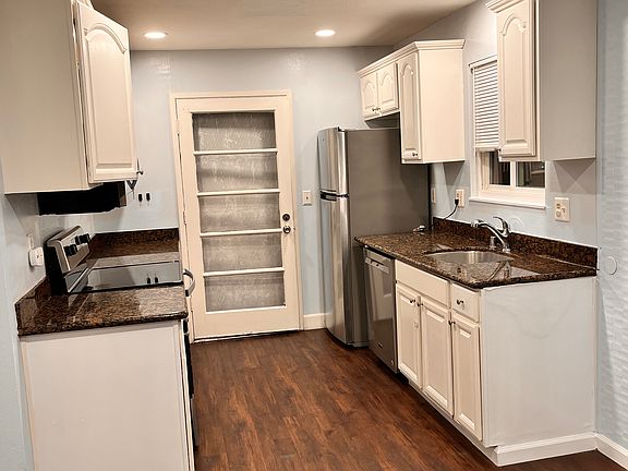 Kitchen & dinning area