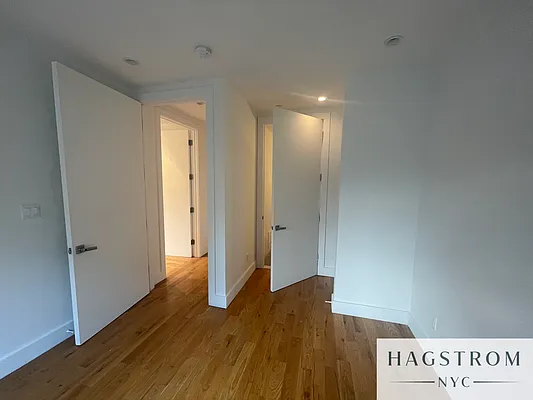 Rented by Hagstrom Management Inc | media 23