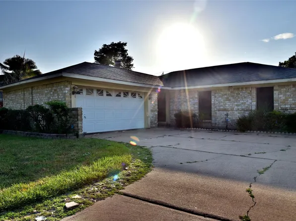 706 Leicester Ln, Houston, TX 77034