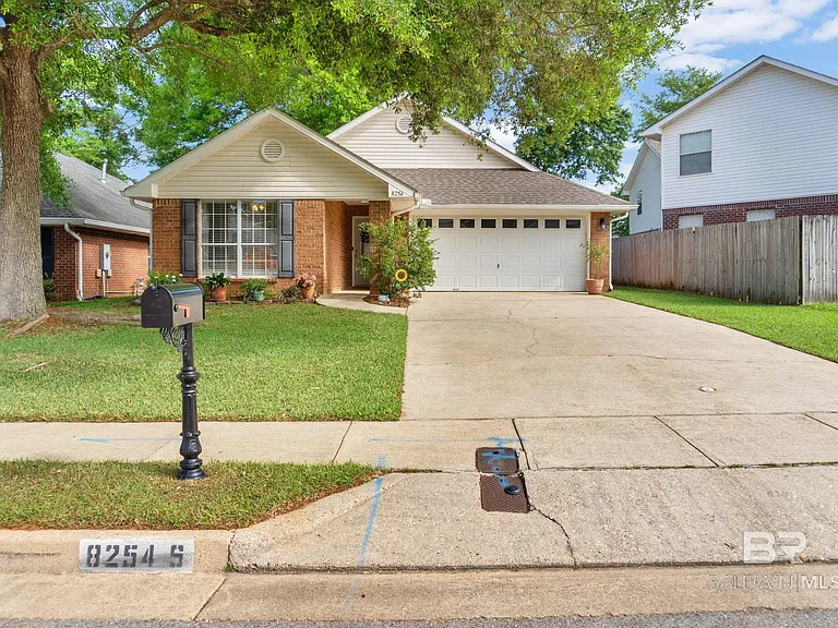 8254 Magnolia Village Dr S — Photo 1