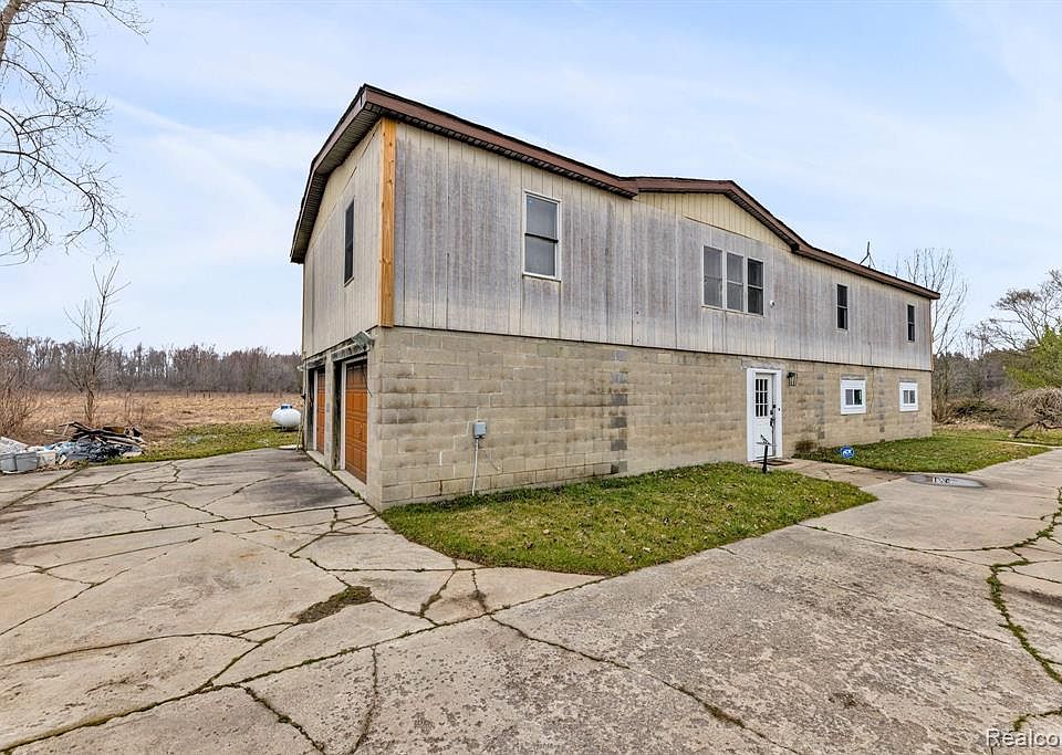 7696 Avoca Rd, Avoca, MI 48006 Zillow