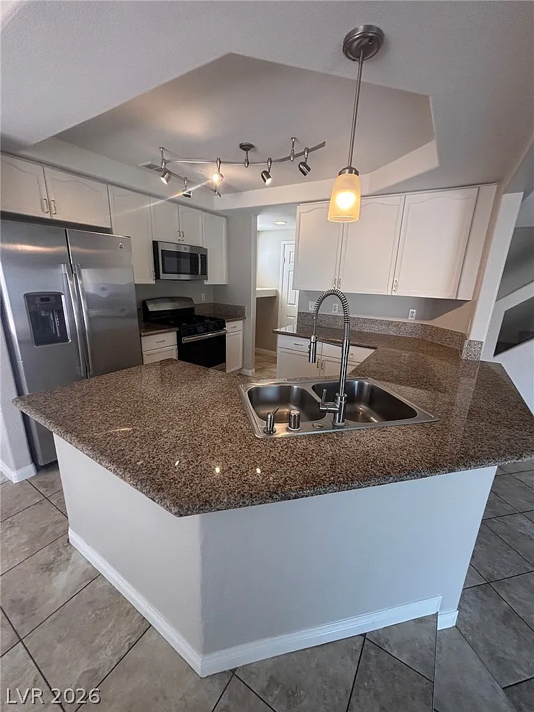 4 bed, 1807 sqft, $2,050 — Photo 4