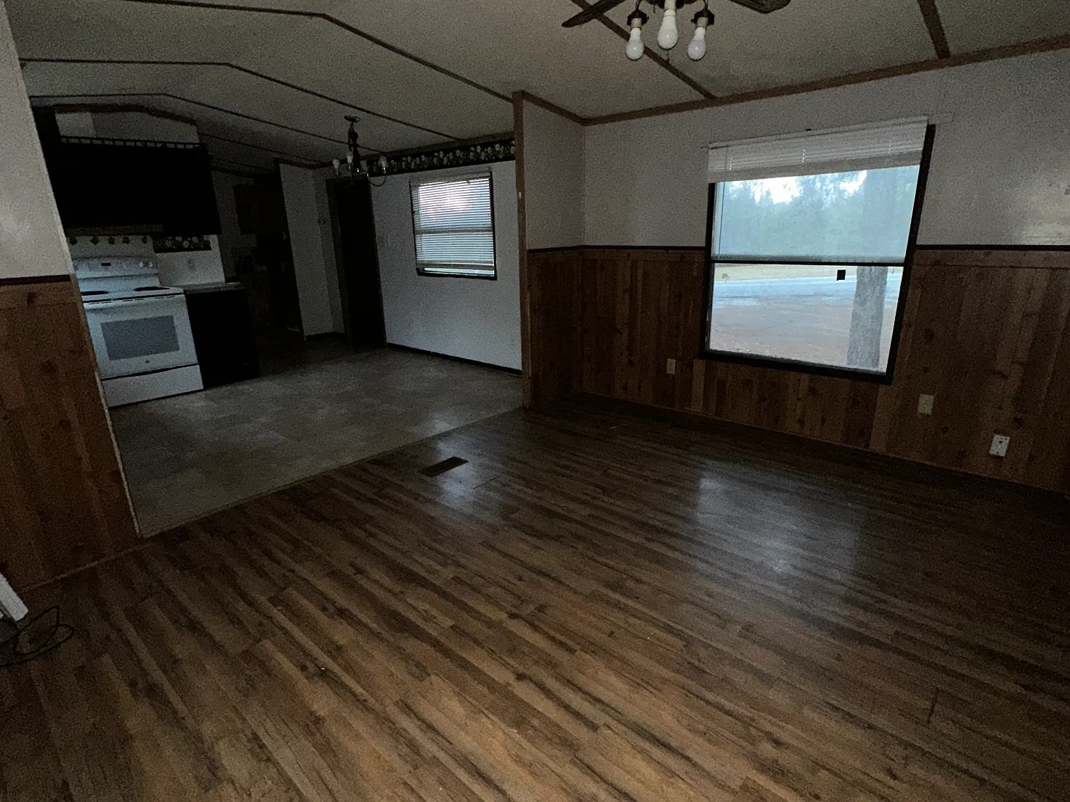2 bed, 1050 sqft, $750 — Photo 2