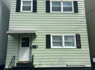 1618 6th Ave, Watervliet, NY 12189