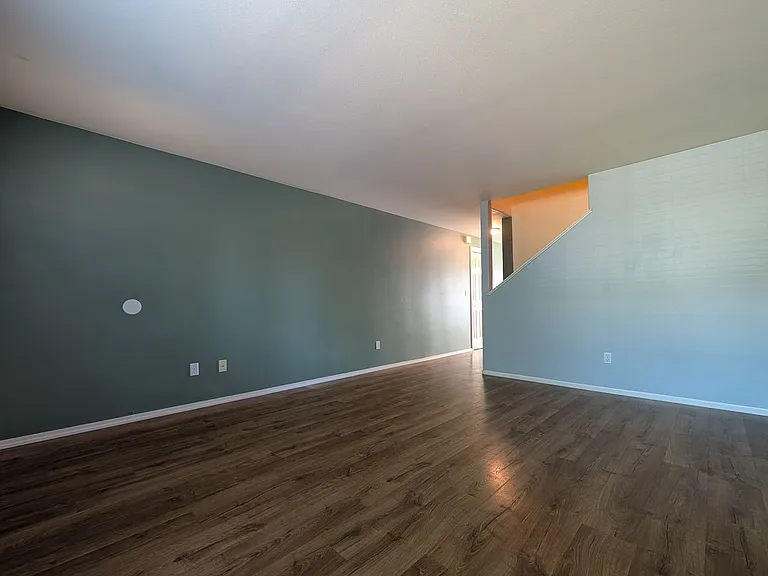 3657 Westleigh St — Photo 4