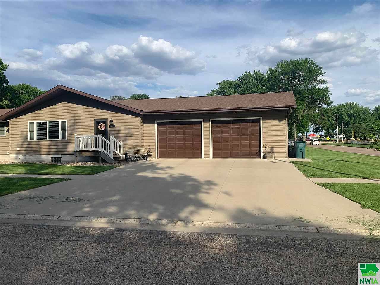 309 S Ave, Hospers, IA 51238 Zillow