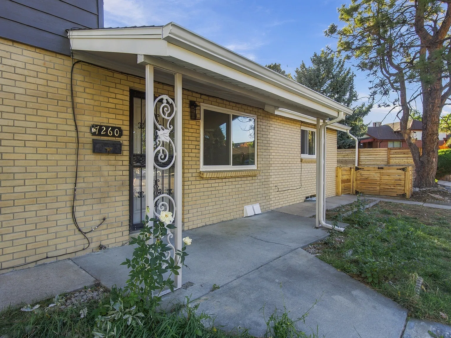 3 bed, 1200 sqft, $3,000 — Photo 3