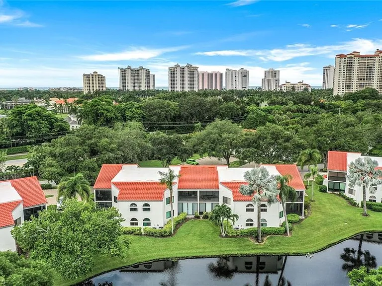 631 Beachwalk Cir #F-204 — Photo 24
