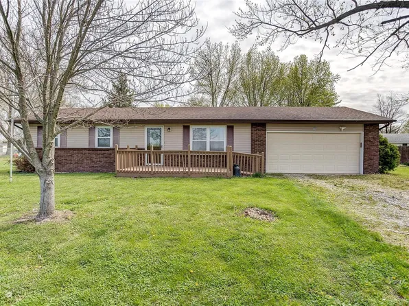 1544 West Dr, Bethalto, IL 62010