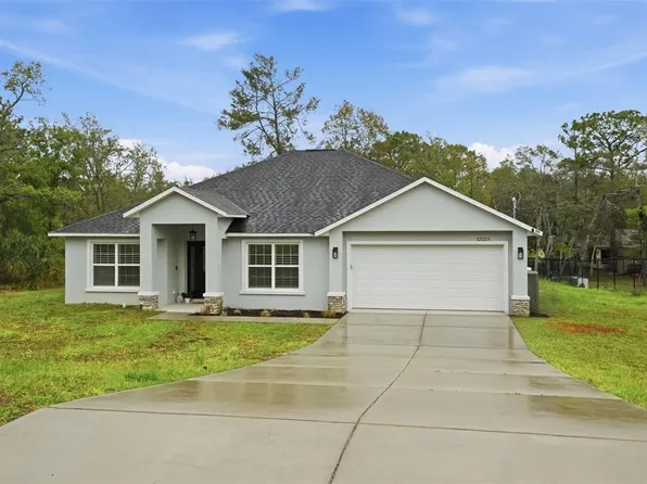 12223 Peregrine Falcon Ave, Weeki Wachee, FL 34614