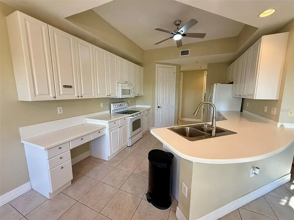 2 bed, 2.0 bath, 1485 sqft, $1,995 — Photo 4