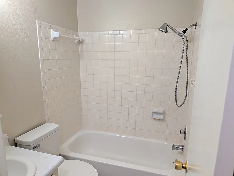 614 W Fort Dade Ave — Photo 8