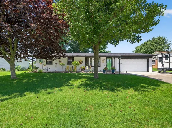 416 S Hickory Dr, Bloomington, IN 47403