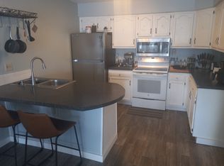 1639 Olympus Dr, Kent, OH 44240