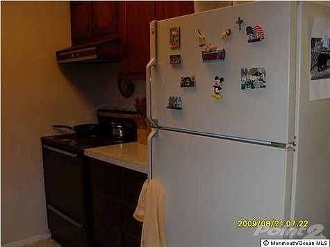 2nd image of 548B Sheffield Ct