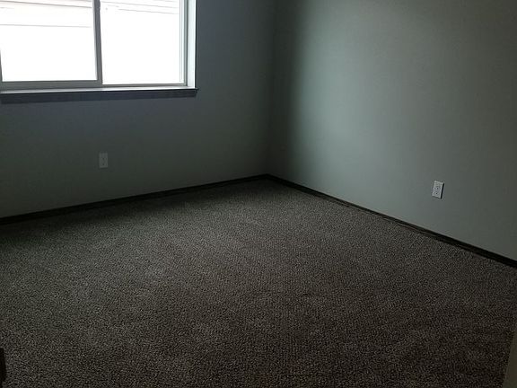 4th image of 4423 E Buckeye Ave
