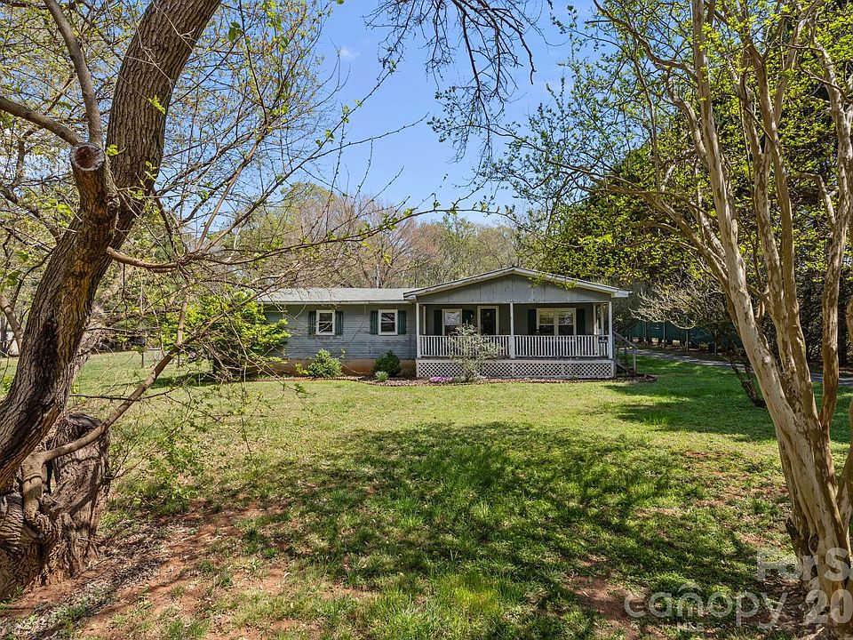 1st image of 700 Patterson Farm Rd