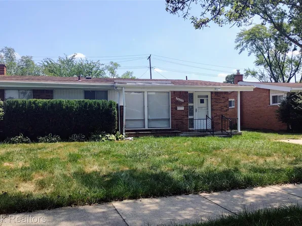 24270 Radclift St, Oak Park, MI 48237