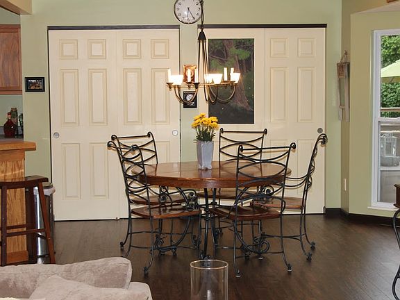 Eat-In Kitchen View from LR