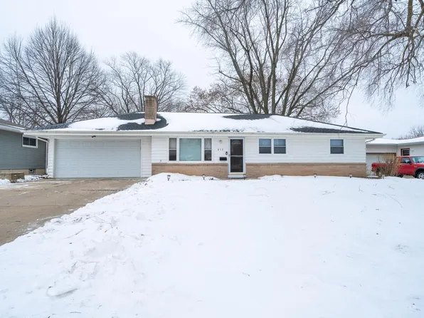 813 N Moreland BOULEVARD, Waukesha, WI 53188