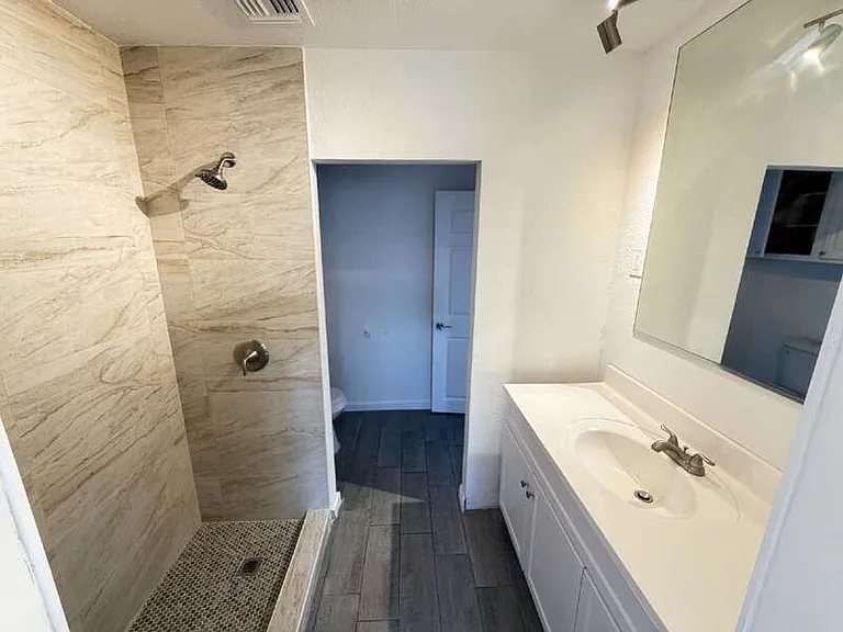 352 W Roosevelt Ave — Photo 12