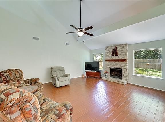 5th image of 8310 Wexford Dr