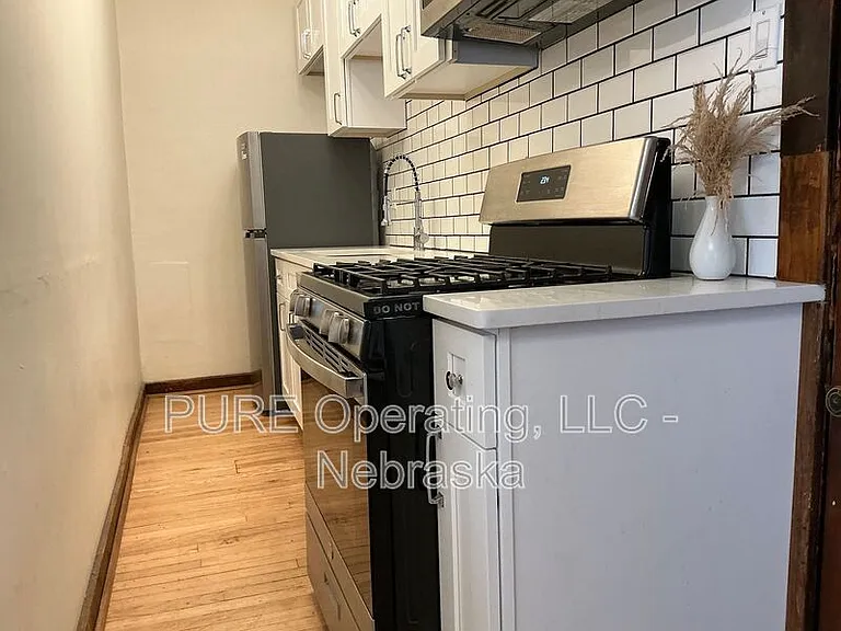 120 N 6th St — Photo 79