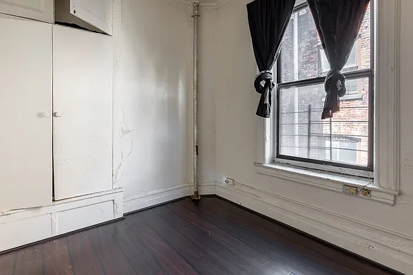 Sold by Finger Management Corp | media 9