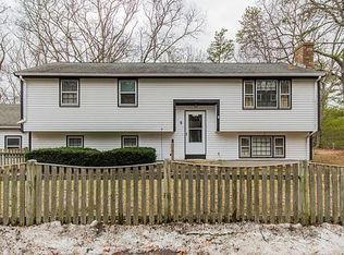 9 Montgomery Dr, Plymouth, MA 02360