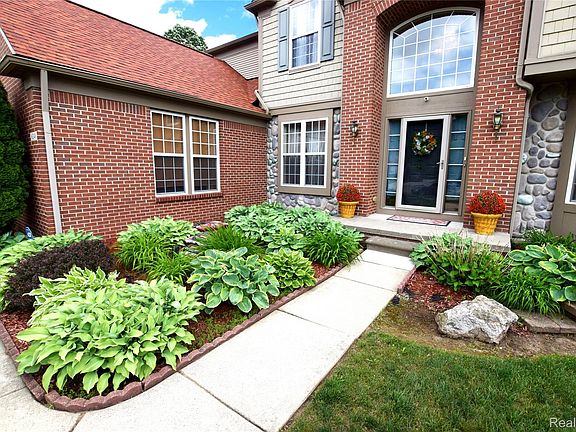 2nd image of 6240 Moonstone Ct