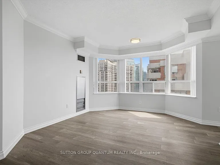 335 Webb Dr #Penthouse 106 — Photo 13